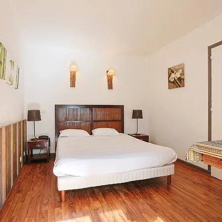 Francois D'o Hotel 2*