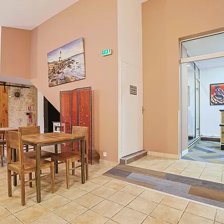 Francois D'o Hotel 2*