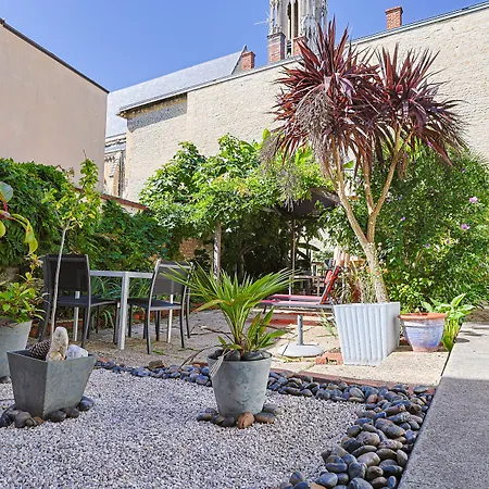 Hotel Francois D'o 2*